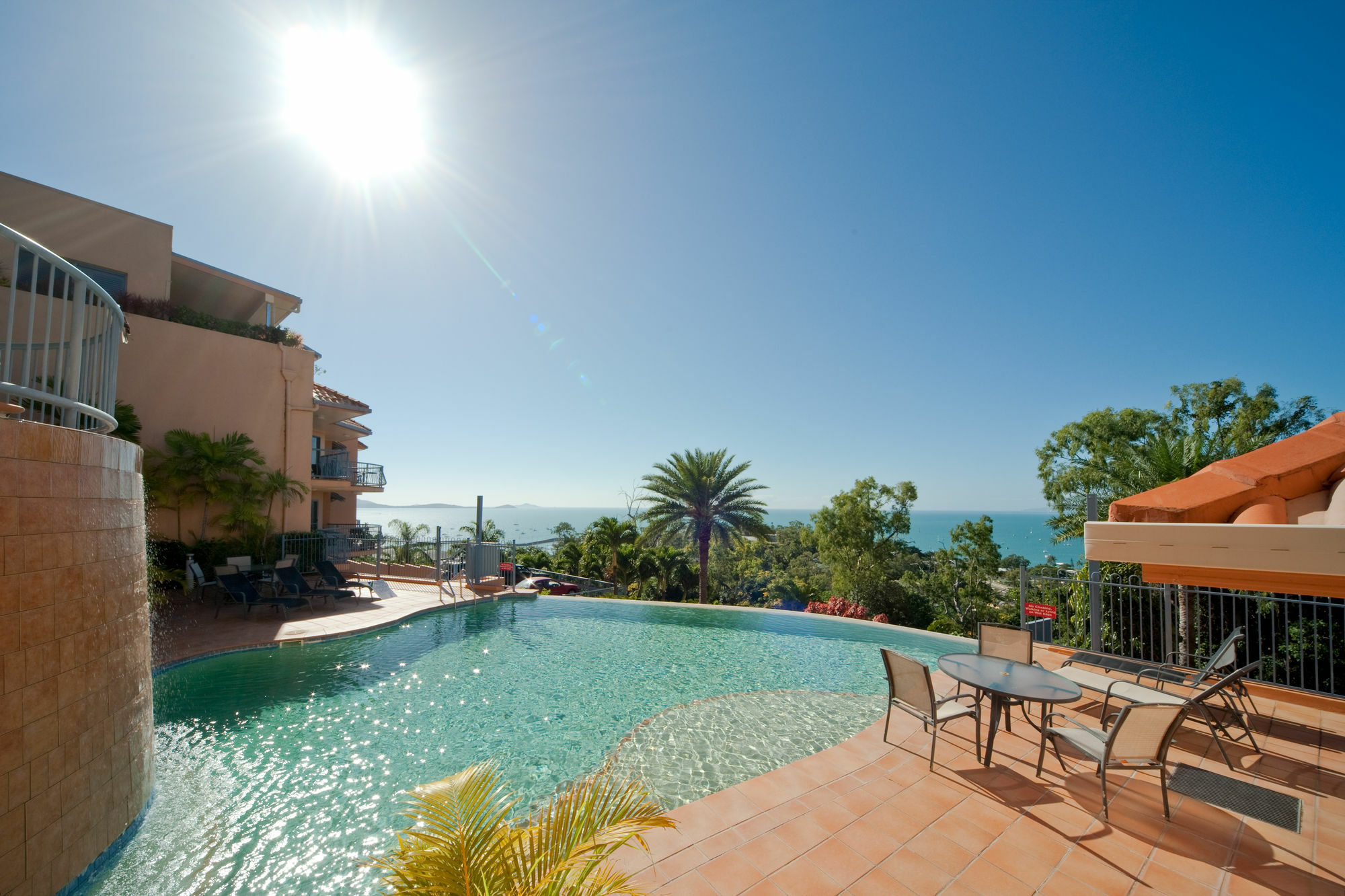 Sea Star Apartments Airlie Beach Extérieur photo